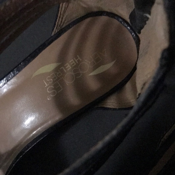 Heels - Picture 2 of 7